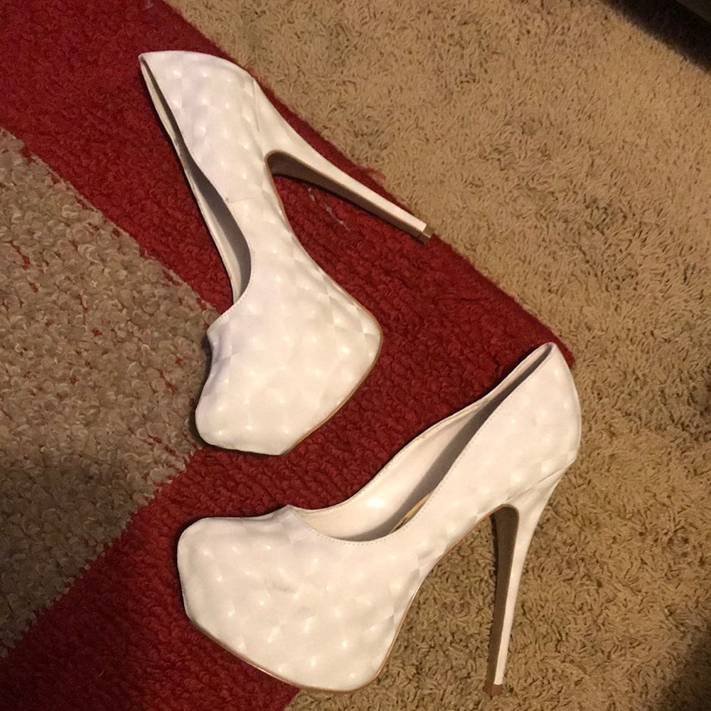 White Shiekh Stilettos 👠✨